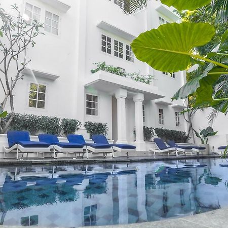 Umalas Suites Seminyak  Exterior photo