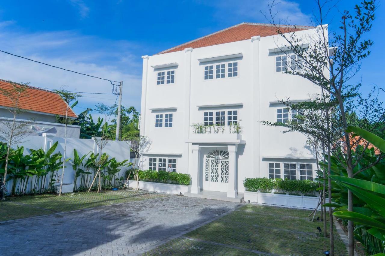 Umalas Suites Seminyak  Exterior photo